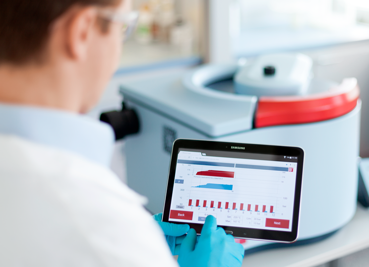 Mit der Patentanmeldung für das berührungslose In-Situ-Temperaturmessverfahren geht Berghof Products + Instruments weiter erfolgreich eigene Wege bei der Entwicklung von Laborgeräten.